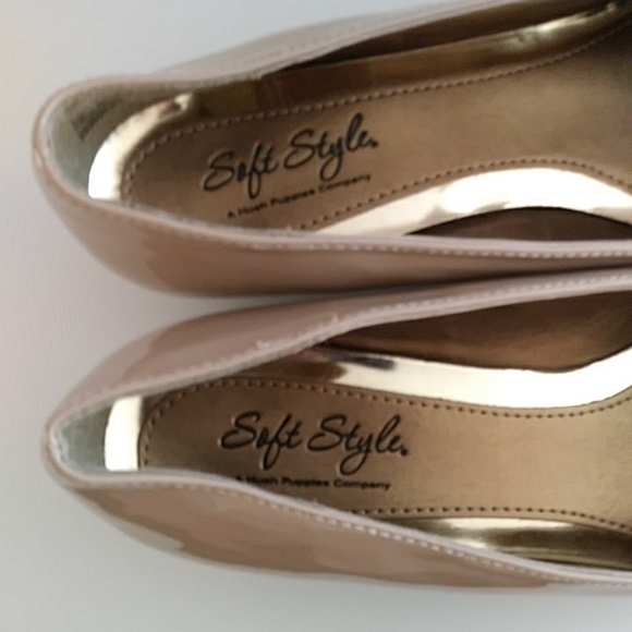 Soft Style Pleated Closed Toe Pumps Heels Shoes 7.5M Tan - Picture 6 of 16